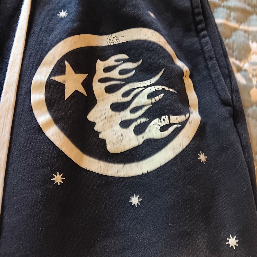 Hellstar Black Graphic Sweatpants - Picture 6 of 6